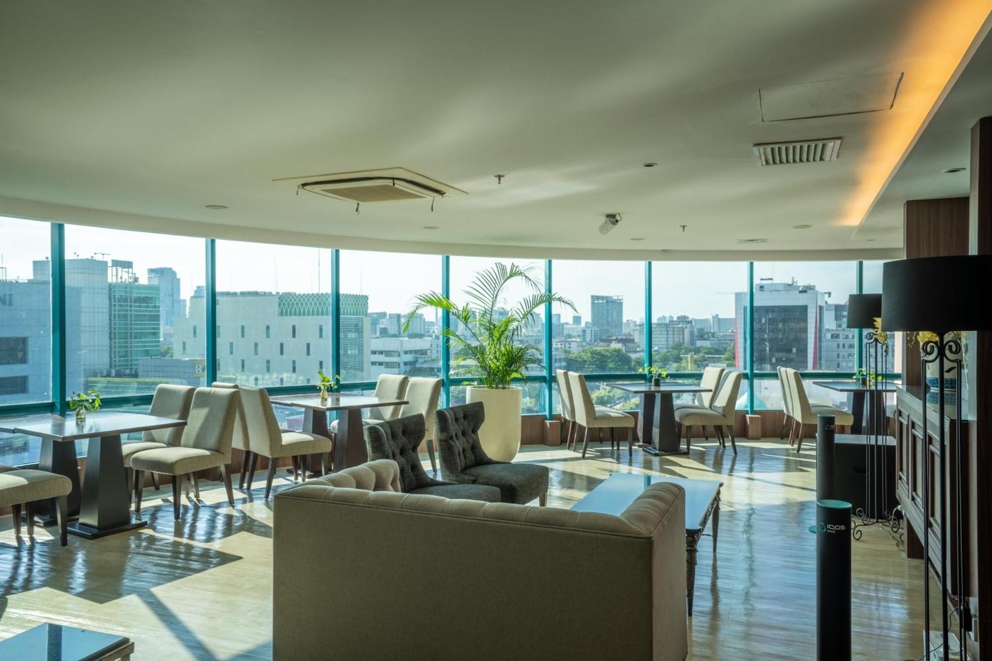 Hotel The Acacia 4*